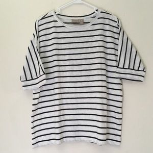 Chicos women’s Top, Size 1 (Medium)